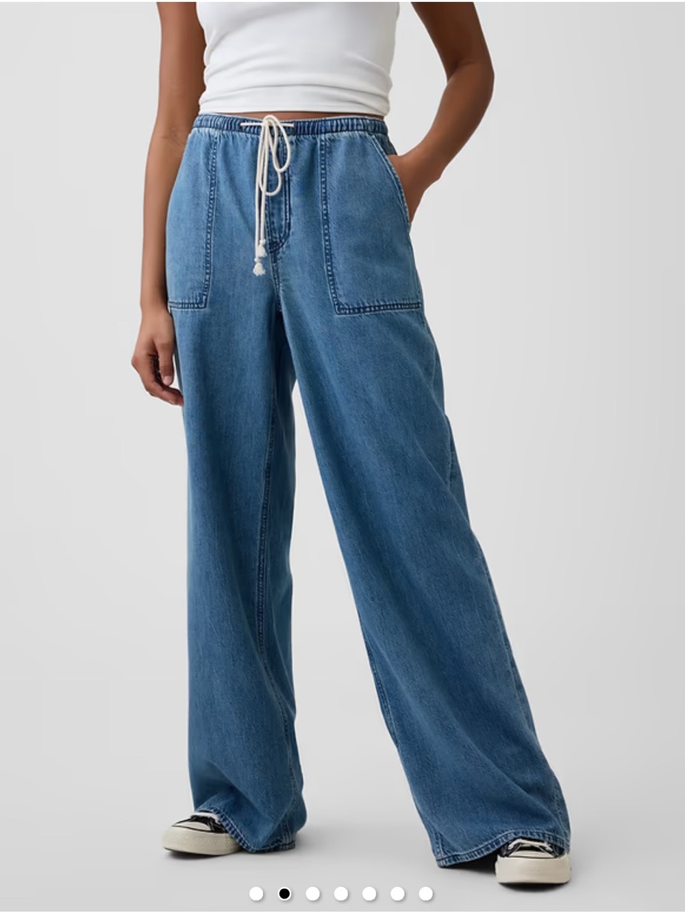GAP Factory Mid Rise Soft Pull-On Wide-Leg Jeans - Picture 2 of 4